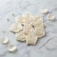 Kit 10 Rosas de Tecido Poliester Off White