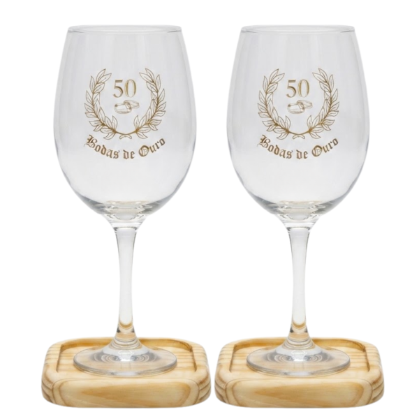 Kit 2 Taças Bodas de Ouro 50 Anos com 2 Bandejas de Madeira